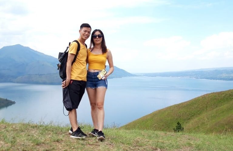 Paket Bulan Madu Danau Toba – Romantis di Tengah Pesona Alam
