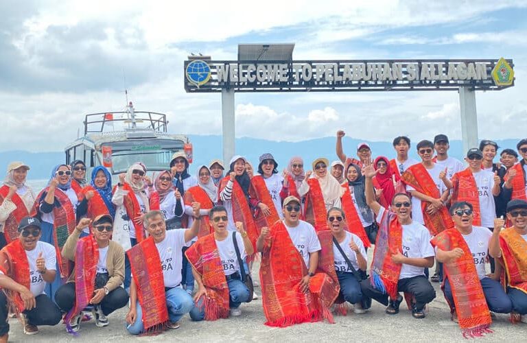 Paket Tour Danau Toba Silangit 3D2N