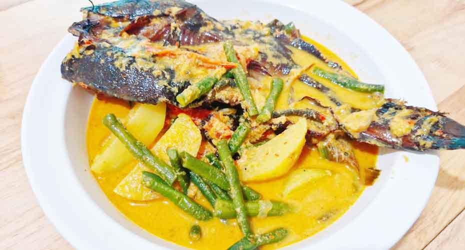 Gulai Ikan Sale Khas Mandailing