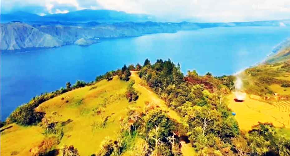 Bukit Sipira Samosir