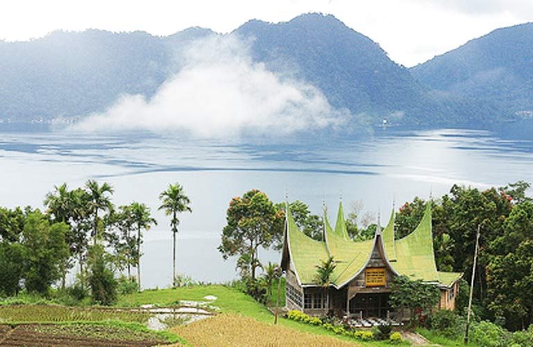 Danau Maninjau