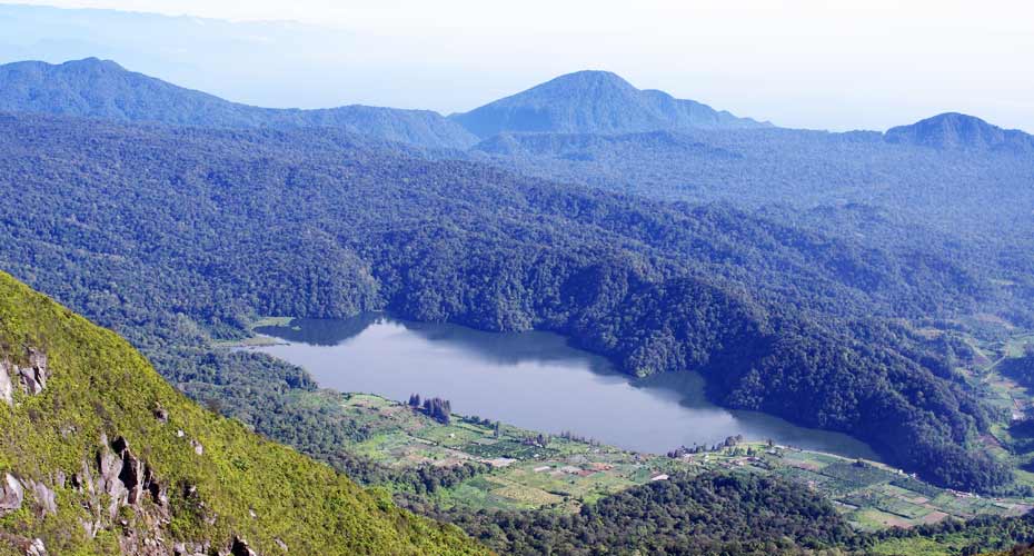 Danau Lau Kawar Kabupaten Karo