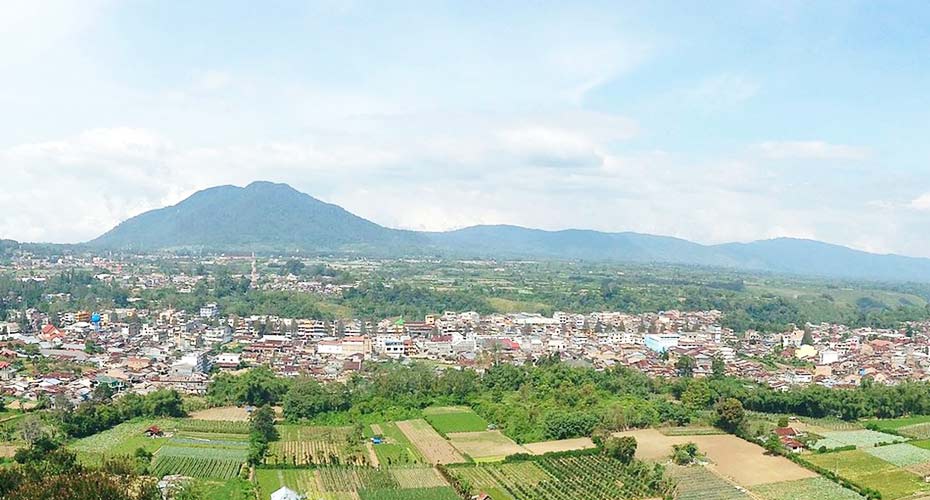 Pemandanagan Kota Berastagi