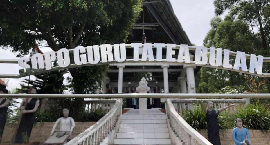 Sopo Guru Tatea Bulan